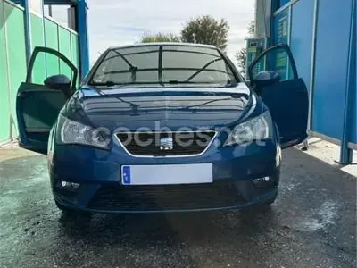 Usado Seat Ibiza I-Tech 90 CV (66 kW) 2013 Azul Berlina