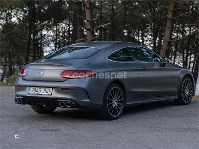 Usado Mercedes 200 AMG line 184 CV (135 kW) 2016 Gris / plata Coupe