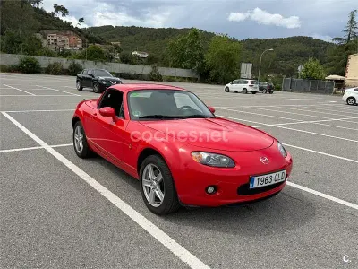 Usado Mazda MX5 Active 126 HP (92 kW) 2009 Vermelho Cabrios