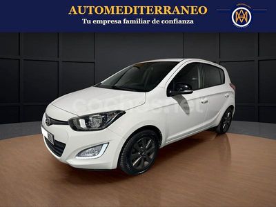 Usado Hyundai i20 84 CV (61 kW) 2014 Blanco Utilitario