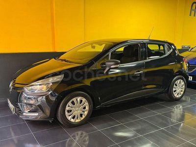 Begagnad Renault Clio IV Business 75 HK (55 kW) 2017 Svart Sedan