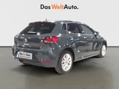 Usado Seat Ibiza XCELLENCE 115 CV (84 kW) 2025 Gris Utilitario