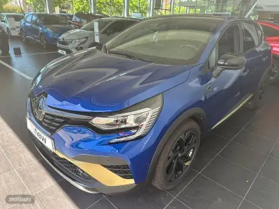 Usado Renault Captur Engineered 145 CV (106 kW) 2023 Azul SUV
