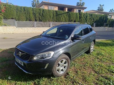Negro Usado 2016 Volvo XC60 Kinetic SUV | 17.900 € (Precio justo)