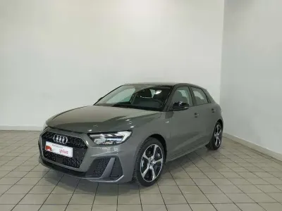 Usado Audi A1 Sportback 116 CV (85 kW) 2025 Gris Utilitario