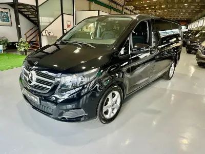 Begagnad Mercedes V220 Exclusive 163 HK (119 kW) 2017 Svart Minibuss