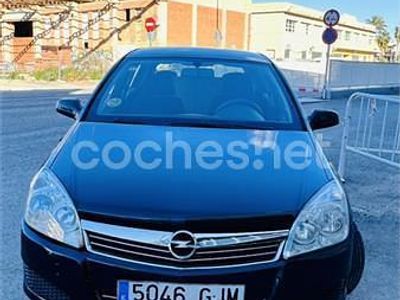 Usado Opel Astra Sport 120 CV (88 kW) 2008 Negro Berlina