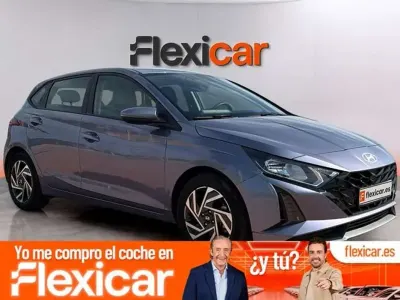 Usado Hyundai i20 101 CV (74 kW) 2024 Negro Utilitario
