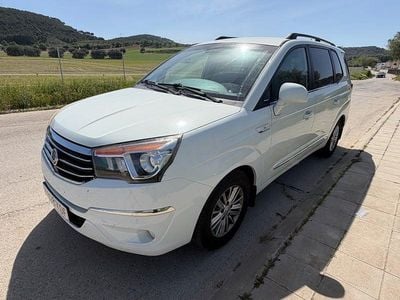 Usado Ssangyong (KGM) Rodius 178 CV (130 kW) 2018 Blanco Monovolumen