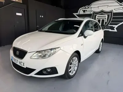 Usado Seat Ibiza ST Style 90 CV (66 kW) 2011 Blanco Familiar