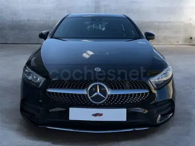 Usado Mercedes A180 116 CV (85 kW) 2018 Negro Berlina