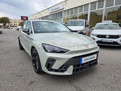 Usado Cupra Leon 150 HP (110 kW) 2025 Cinzento Sedan