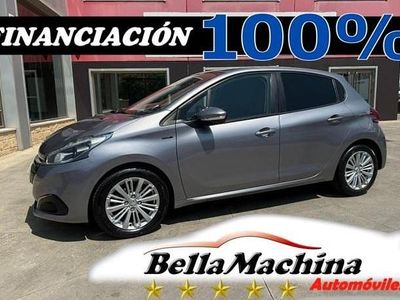 Gris Usado 2019 Peugeot 208 Signature Sky Utilitario | 8775 € (Precio justo)