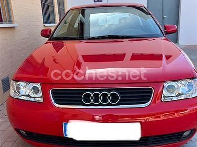 Usado Audi A3 Ambition 110 CV (80 kW) 2001 Rojo Utilitario