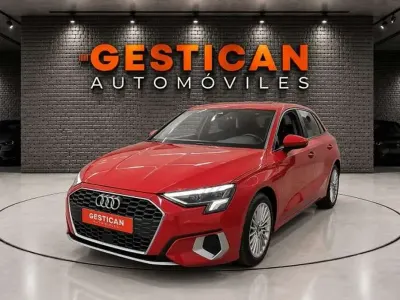 Usado Audi A3 Sportback Advanced 204 CV (150 kW) 2022 Rojo Utilitario
