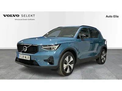 Usado Volvo XC40 Plus 211 CV (155 kW) 2023 Azul SUV