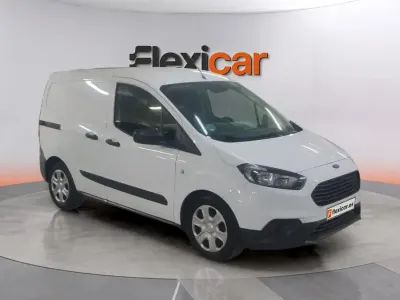 Usado Ford Transit Courier Trend 101 CV (74 kW) 2024 Blanco Van