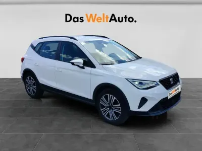 Usado Seat Arona Xperience 110 CV (80 kW) 2022 Blanco SUV