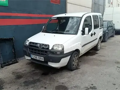 Usado Fiat Doblò Active 75 CV (55 kW) 2009 Blanco Monovolumen