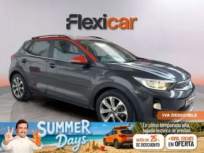 Usado Kia Stonic 101 CV (74 kW) 2020 Gris SUV