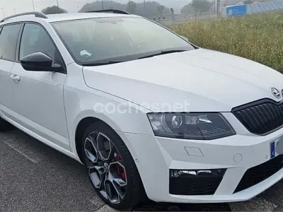 Usado Skoda Octavia RS 184 CV (135 kW) 2016 Blanco Familiar