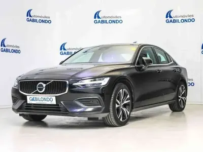 Usado Volvo S60 Core 197 CV (144 kW) 2022 Negro Berlina