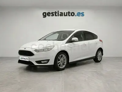 Usado Ford Focus Trend 120 CV (88 kW) 2018 Blanco Berlina