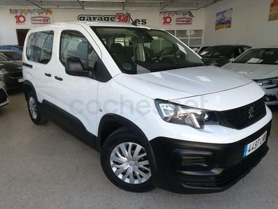 Usado Peugeot Rifter Active 100 CV (73 kW) 2021 Blanco Monovolumen