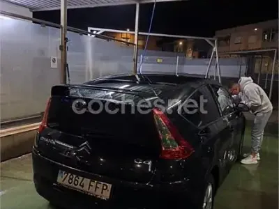 Usado Citroën C4 92 CV (67 kW) 2006 Negro Berlina