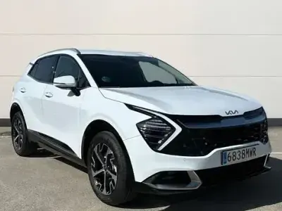 Käytetty Kia Sportage 160 HP (117 kW) 2024 Valkoinen Katumaasturi