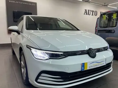 Usado VW Golf VIII Life 116 CV (85 kW) 2021 Blanco Utilitario