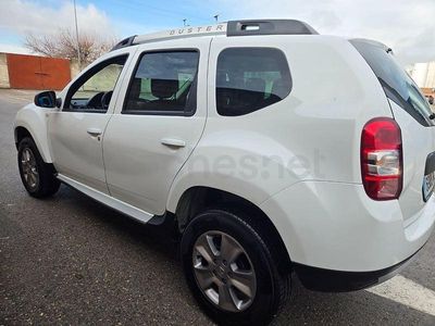 Usado Dacia Duster Lauréate 109 CV (80 kW) 2014 Blanco SUV