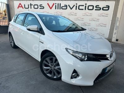 Toyota Auris Hybrid