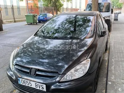 Usado Peugeot 307 110 CV (80 kW) 2002 Negro Berlina