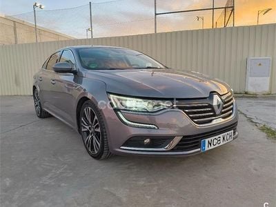 Usado Renault Talisman Initiale Paris 160 CV (117 kW) 2017 Gris / plata Berlina