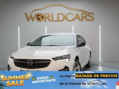 Usado Opel Insignia Business 122 CV (89 kW) 2022 Blanco Berlina