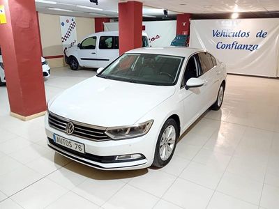 Blanco Usado 2020 VW Passat Berlina | 16.900 € (Precio justo)
