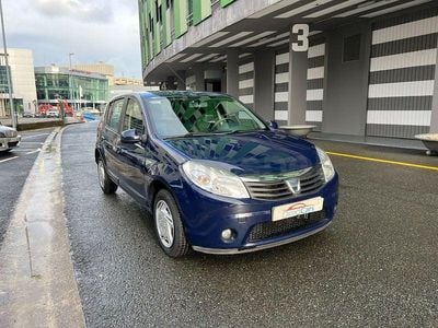 Usado Dacia Sandero Lauréate 75 CV (55 kW) 2012 Azul Berlina