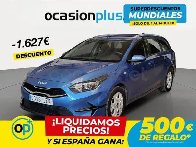 Usado Kia Ceed 120 CV (88 kW) 2022 Azul Utilitario