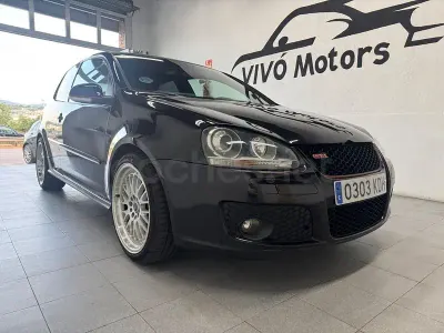 Usado VW Golf V GTI 200 CV (147 kW) 2007 Negro Berlina