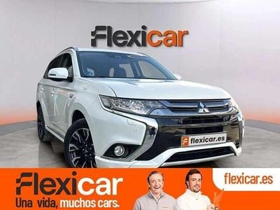 Usado Mitsubishi Outlander P-HEV 203 CV (149 kW) 2017 Blanco SUV
