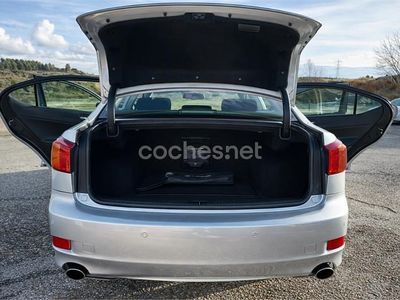 Gris / plata Usado 2010 Lexus IS250 Sport Line Berlina | 10.000 € (Precio justo)