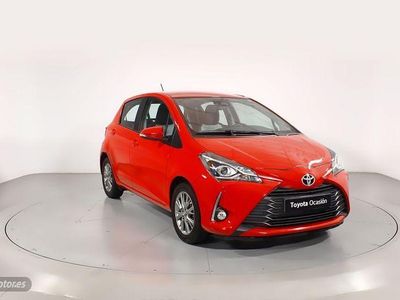 Usado Toyota Yaris Active 69 CV (50 kW) 2018 Rojo Berlina