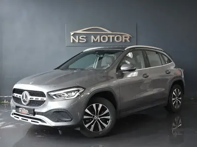 Usado Mercedes GLA200 150 CV (110 kW) 2022 Gris / plata SUV