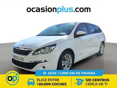 Usado Peugeot 308 Active 120 CV (88 kW) 2015 Blanco Familiar
