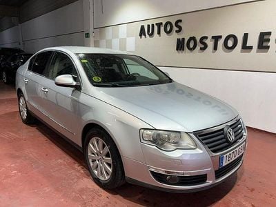 Usado VW Passat Advance 140 CV (102 kW) 2010 Gris Berlina