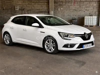Usado Renault Mégane LIMITED 95 CV (69 kW) 2020 Blanco Berlina