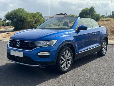 Usado VW T-Roc Style 110 CV (80 kW) 2021 Azul SUV