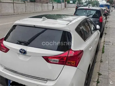 Usado Toyota Auris Hybrid