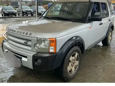 Usado Land Rover Discovery HSE 190 CV (139 kW) 2005 Gris / plata SUV